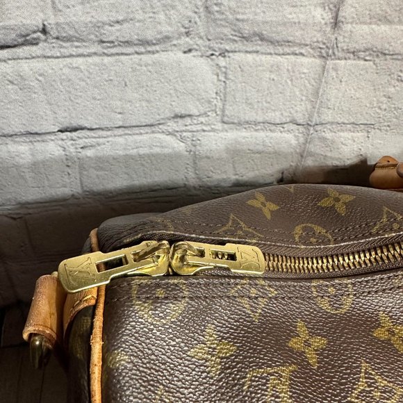 Louis Vuitton Monogram Keepall 50 Duffle Bag VI0974 - Picture 16 of 16